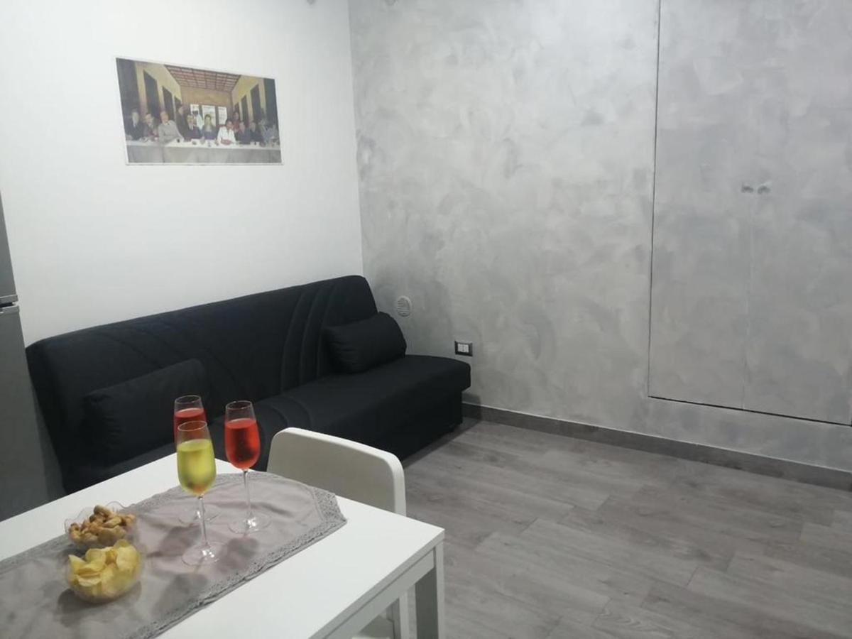 Napoli Pop Chiaia Apartment Екстериор снимка