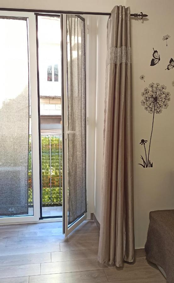 Napoli Pop Chiaia Apartment Екстериор снимка